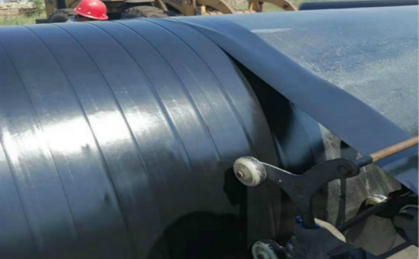 聚烯烃胶粘带竣工后起泡的原因和正确施工方法